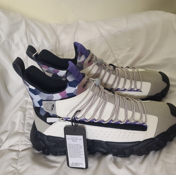 Man Shoe - Picture 2 of 9